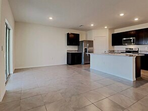 30985 Penny Surf Lp in Wesley Chapel, FL - Building Photo - Building Photo