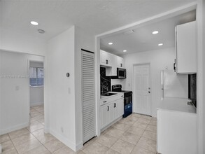 708 N 20th Ave, Unit 1-2 in Hollywood, FL - Building Photo - Building Photo