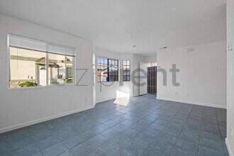 417 1st St in Brentwood, CA - Building Photo - Building Photo