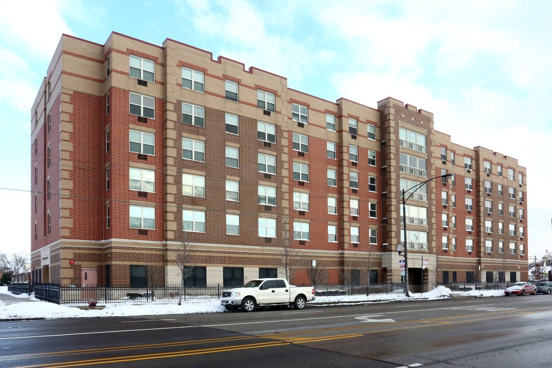 Senior Suites of Kelvyn Park in Chicago, IL - Building Photo