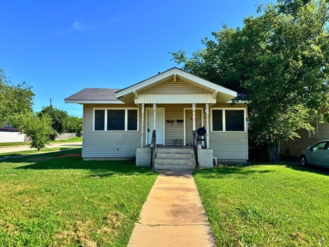 property at 1652 Collins Ave