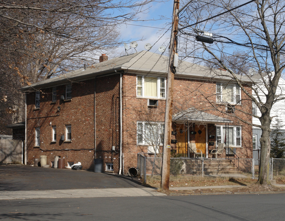 971 Grove St in Elizabeth, NJ - Foto de edificio