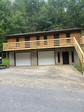 212 Northgate Dr, Unit 2B in Pikeville, KY - Building Photo - Building Photo