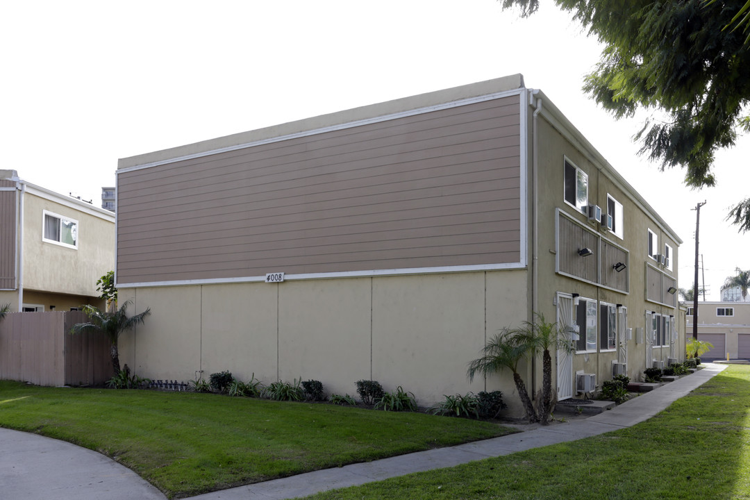 4008 W El Prado Ave in Orange, CA - Building Photo