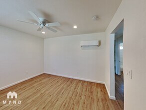 5631 53rd St in Sacramento, CA - Foto de edificio - Building Photo