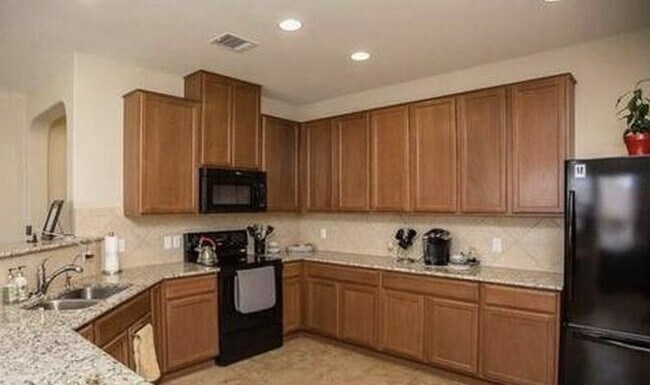 236 Matthews Ln in Kyle, TX - Building Photo - Building Photo