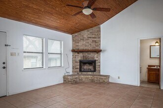 109 Joe Rice Dr in Del Rio, TX - Building Photo - Building Photo