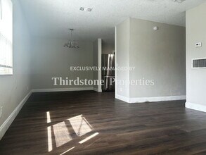 8544 Oak Leaf Rd in Jacksonville, FL - Building Photo - Building Photo