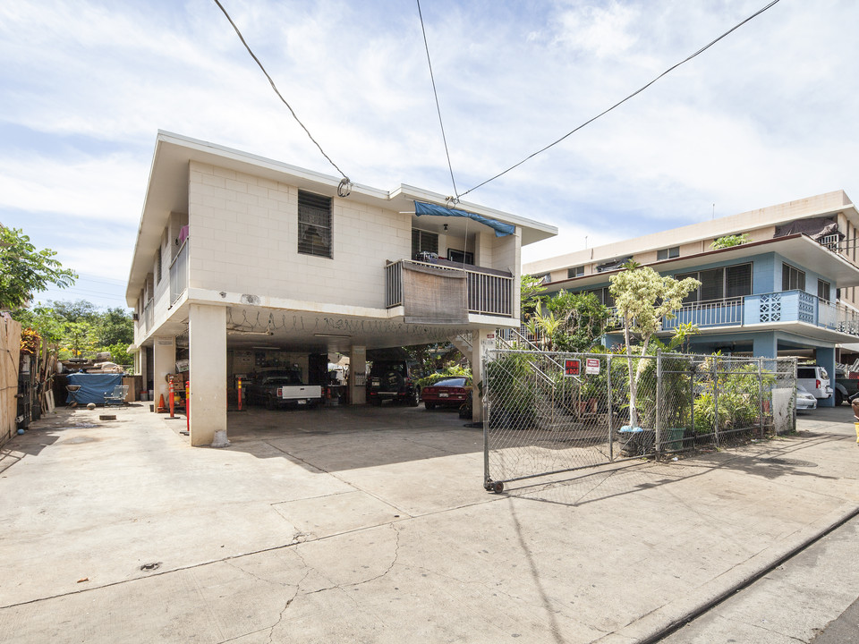 94-319 Pupuole St in Waipahu, HI - Building Photo