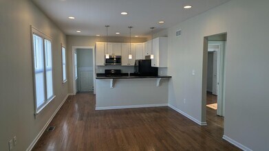 821 Lake St in Hobart, IN - Building Photo - Building Photo