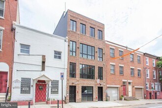 1619 Bainbridge St in Philadelphia, PA - Building Photo - Building Photo