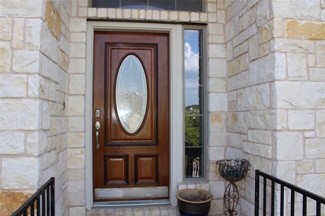 7617 Menler Dr in Austin, TX - Building Photo - Building Photo
