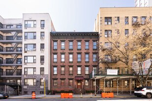 MAISONETTE-E in New York, NY - Building Photo