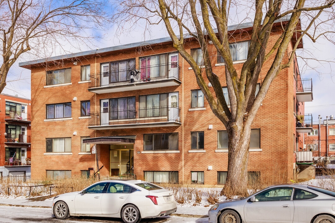 9385 Francoeur St in Montréal, QC - Building Photo