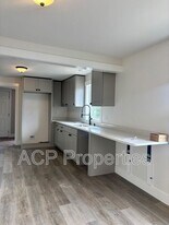 2094 Front St in Lynden, WA - Building Photo