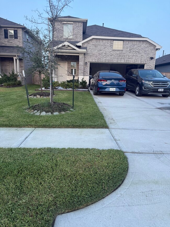 property at 16527 Pine Arrow Dr