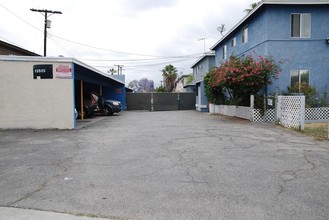 13505 Saticoy St in Panorama City, CA - Building Photo - Building Photo