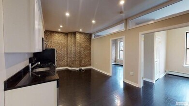 110 W 111th St in New York, NY - Building Photo - Building Photo