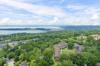 WaterView Living in Ossining, NY - Foto de edificio - Building Photo