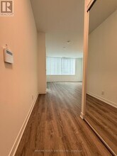 180 Front St E in Toronto, ON - Building Photo - Building Photo