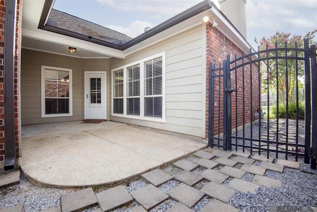 4925 Summa Ct in Baton Rouge, LA - Building Photo - Building Photo