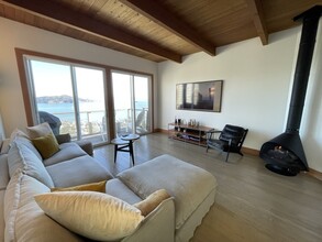 436 Sausalito Boulevard in Sausalito, CA - Foto de edificio - Building Photo