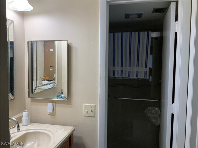 property at 5530 Rattlesnake Hammock Rd