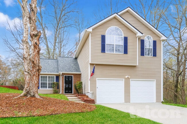 property at 1528 Cardinal Ln