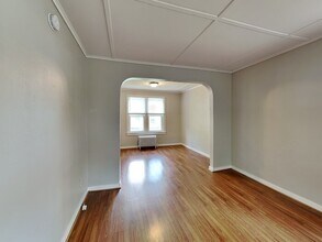 4001 36th Ave S in Minneapolis, MN - Building Photo - Building Photo