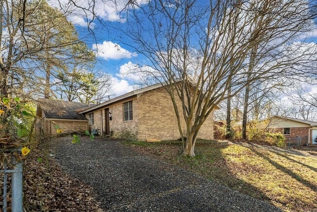 6104 Meadowbrook Ln, Unit 126-312 in North Little Rock, AR - Building Photo - Building Photo