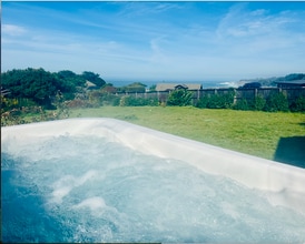 10880 Palette Dr in Mendocino, CA - Building Photo - Building Photo