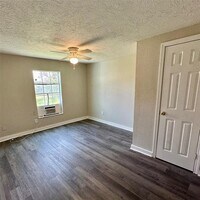 4832 Sayers St photo'