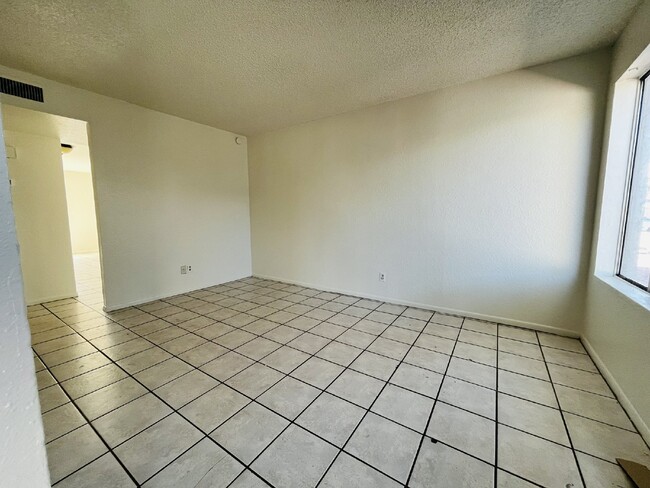 3807 N 23rd Dr in Phoenix, AZ - Building Photo - Building Photo