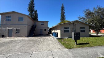 2099 NW 26th Ave in Fort Lauderdale, FL - Building Photo