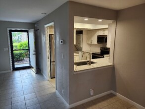 3645 Boca Ciega Dr in Naples, FL - Building Photo - Building Photo