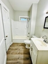 725 Iowa Ave in Louisville, KY - Foto de edificio - Building Photo