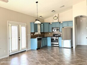 3729 Loma Brisa Dr in El Paso, TX - Building Photo - Building Photo