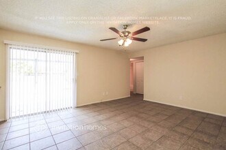 17007 N 49th Ave in Glendale, AZ - Foto de edificio - Building Photo