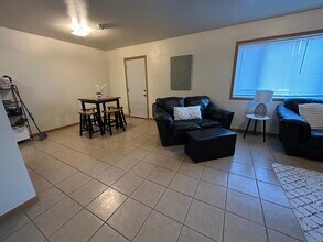 1528 Starview Dr in Cedar Falls, IA - Building Photo - Building Photo