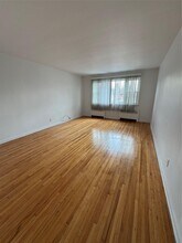 263 Hoover Rd in Yonkers, NY - Building Photo - Building Photo