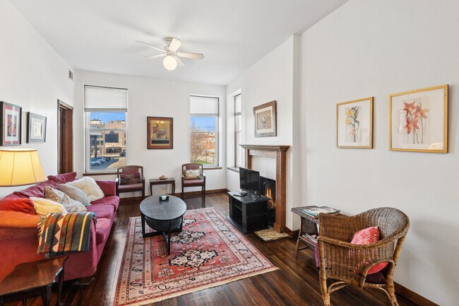 4057 N Damen Ave in Chicago, IL - Building Photo - Building Photo