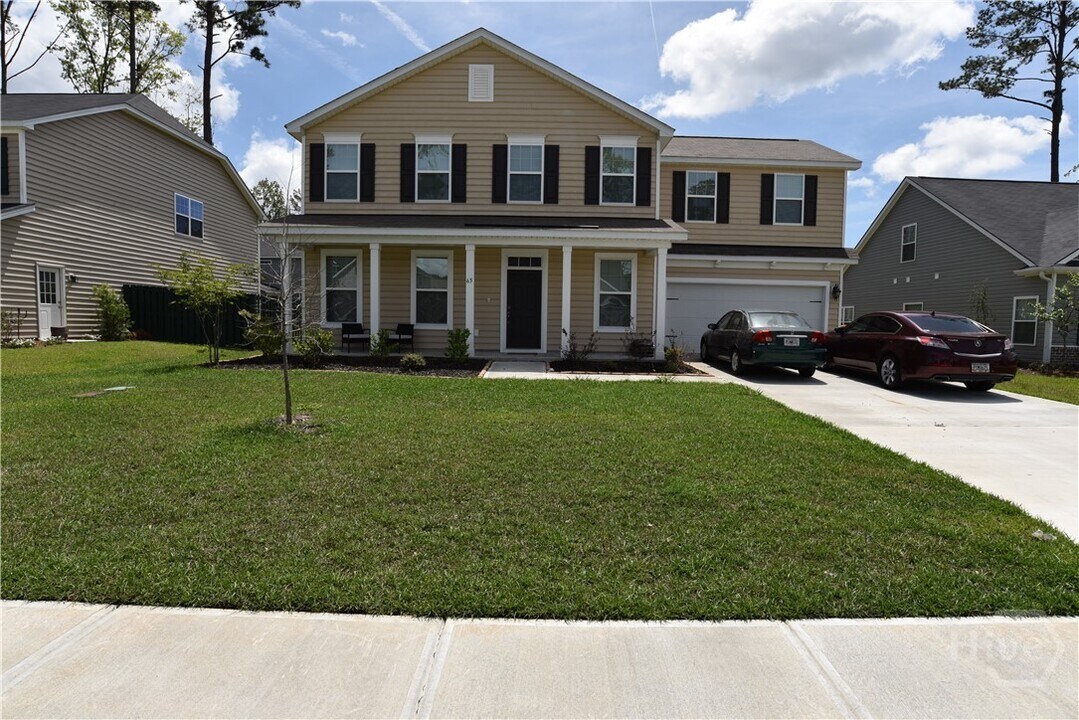 65 Glen Way in Richmond Hill, GA - Foto de edificio
