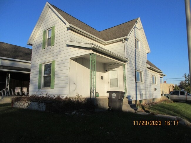 3235 S Harrison St in Fort Wayne, IN - Building Photo - Building Photo
