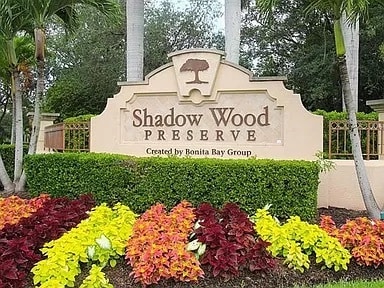 18921 Bay Woods Lake Dr, Unit 102 in Ft. Myers, FL - Foto de edificio - Building Photo