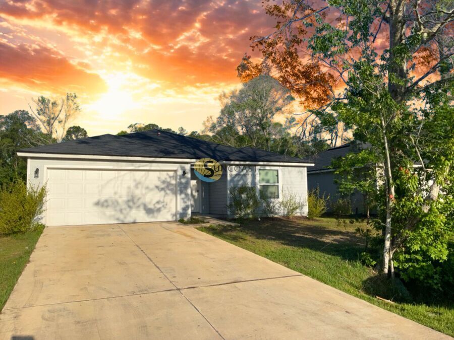6578 Flowers Ave in Jacksonville, FL - Building Photo