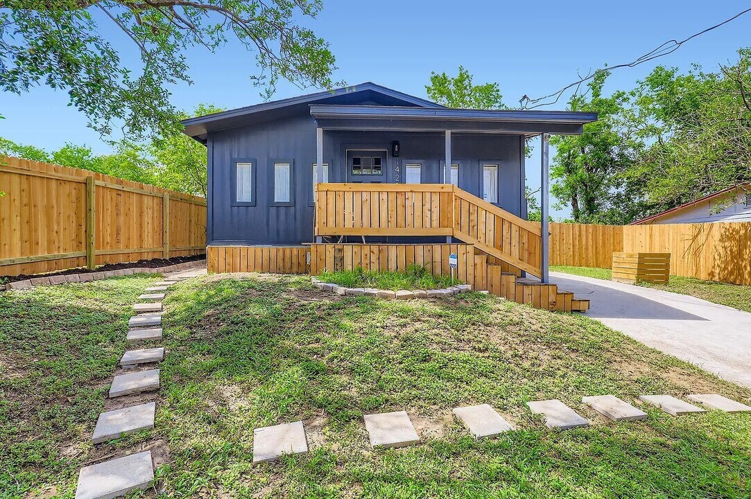 1428 Webberville Rd in Austin, TX - Building Photo