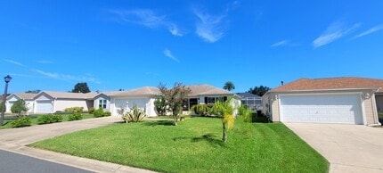 3437 New Hope Pl in the Villages, FL - Building Photo - Building Photo