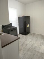 4203 W Maypole Ave in Chicago, IL - Building Photo