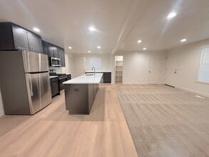 587 E Main St in Grantsville, UT - Building Photo - Building Photo