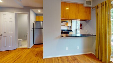 2300 18th St NW in Washington, DC - Building Photo - Building Photo